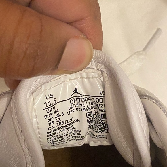 JORDAN 1 ELEVATE LOW WOLF GREY SIZE: 11.5 womens - Picture 7 of 7